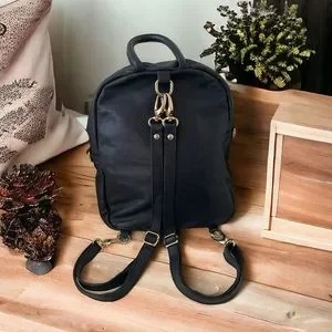 Laura Di Maggio Milan Blue Leather backpack WOW POSHMARK - Authentic NWT Stunning Blue Laura DiMaggio  main image 3